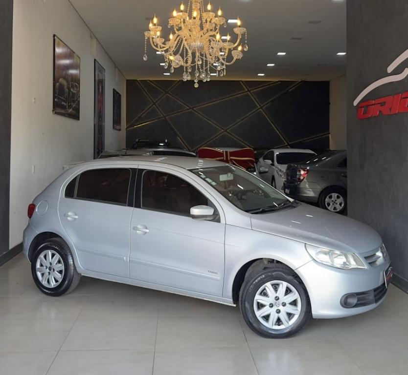 VOLKSWAGEN Gol