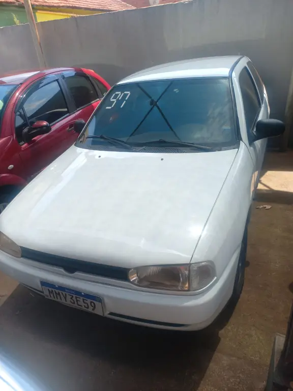 VOLKSWAGEN Gol