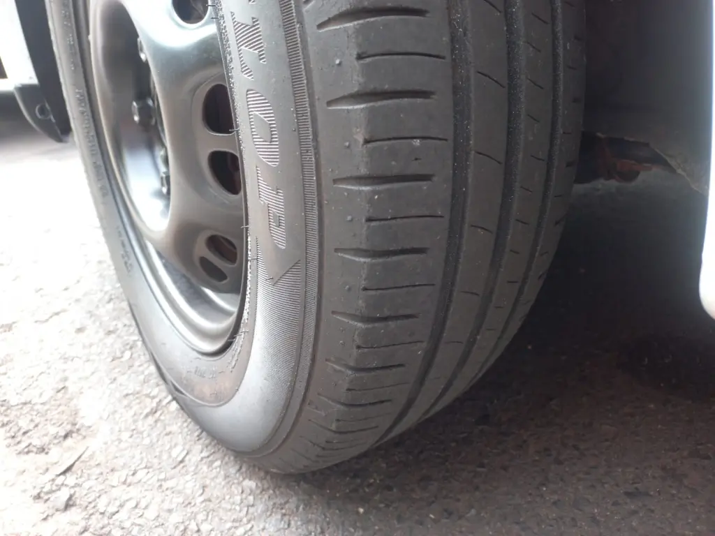 VOLKSWAGEN Gol - Foto