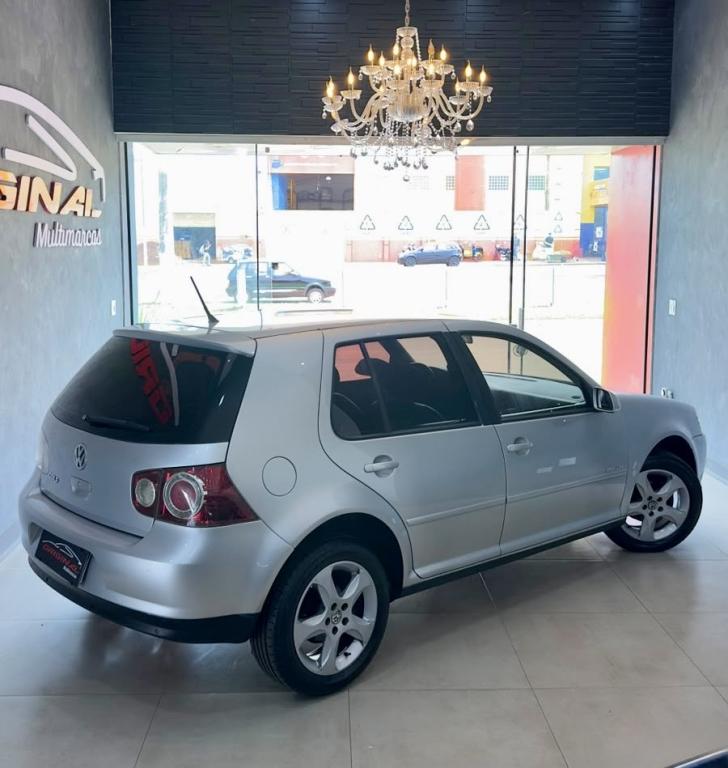 VOLKSWAGEN Golf - Foto