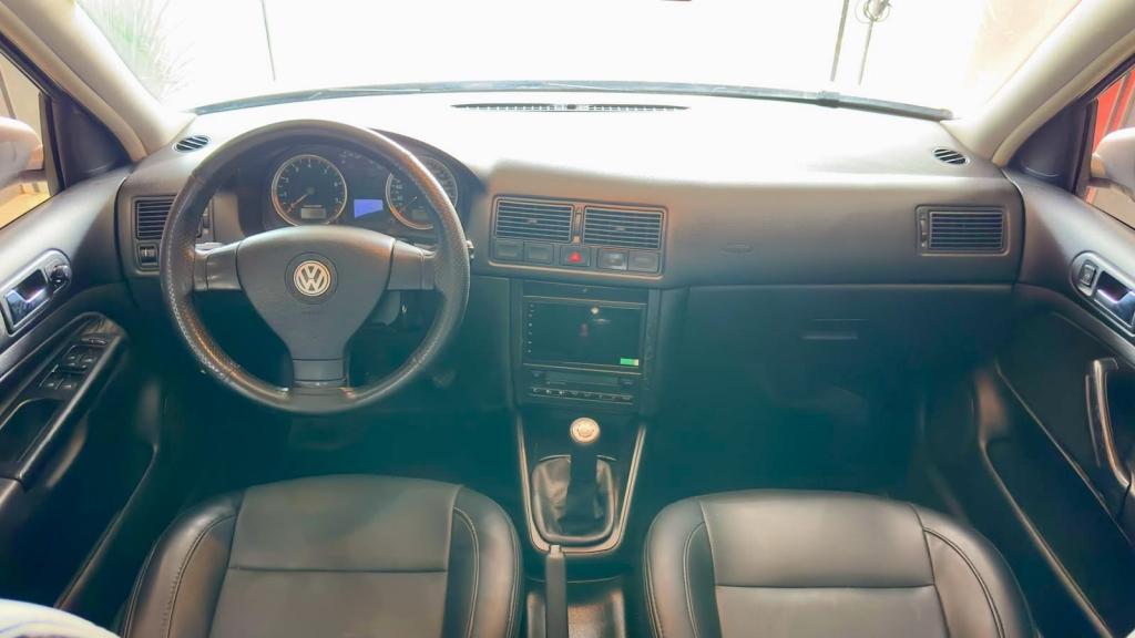 VOLKSWAGEN Golf - Foto