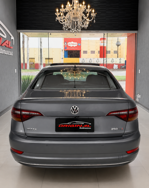 VOLKSWAGEN Jetta - Foto
