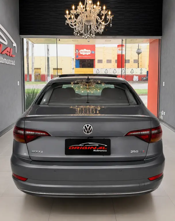 VOLKSWAGEN Jetta - Foto