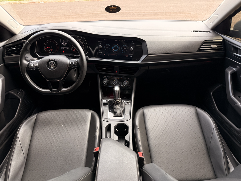 VOLKSWAGEN Jetta - Foto