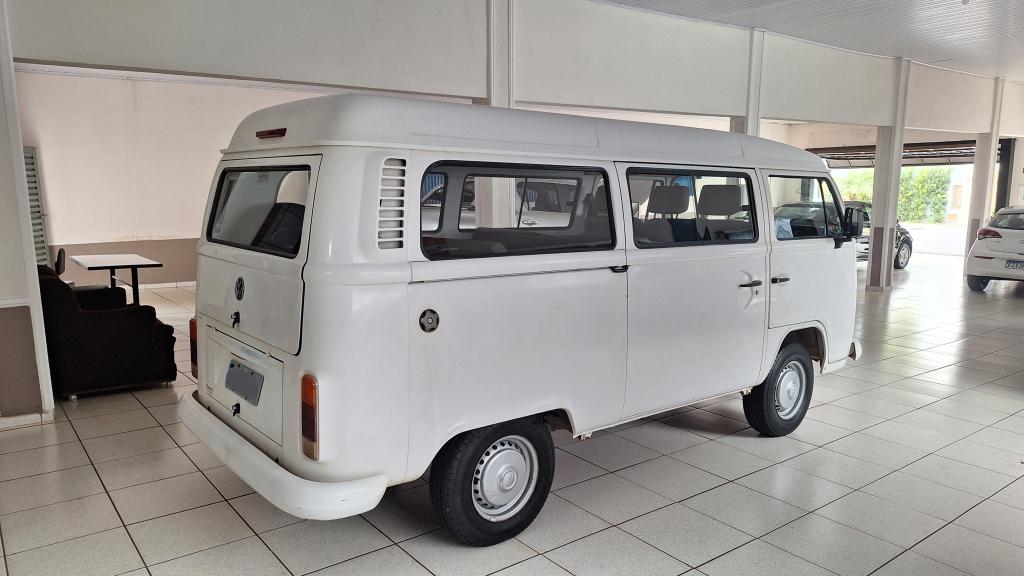 VOLKSWAGEN Kombi - Foto
