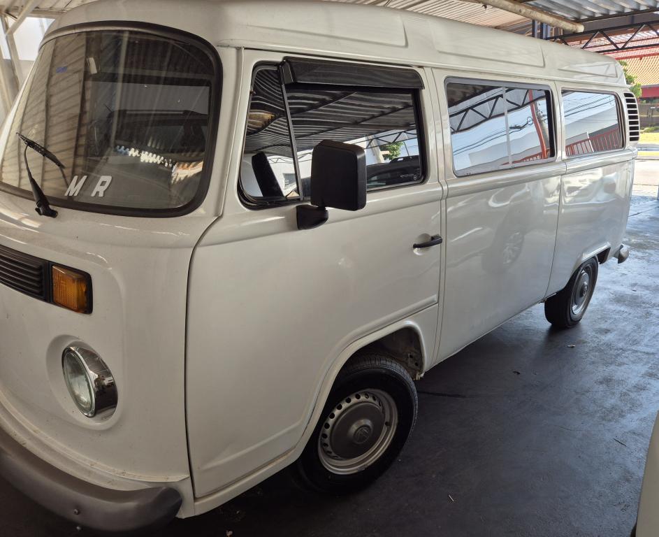 VOLKSWAGEN Kombi - Foto