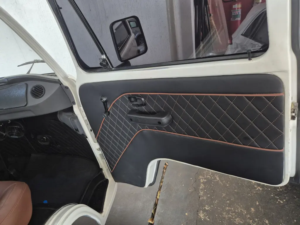 VOLKSWAGEN Kombi - Foto