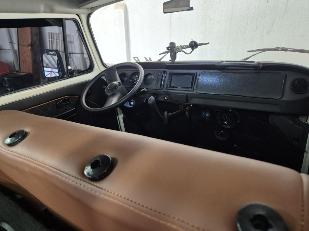 VOLKSWAGEN Kombi - Foto