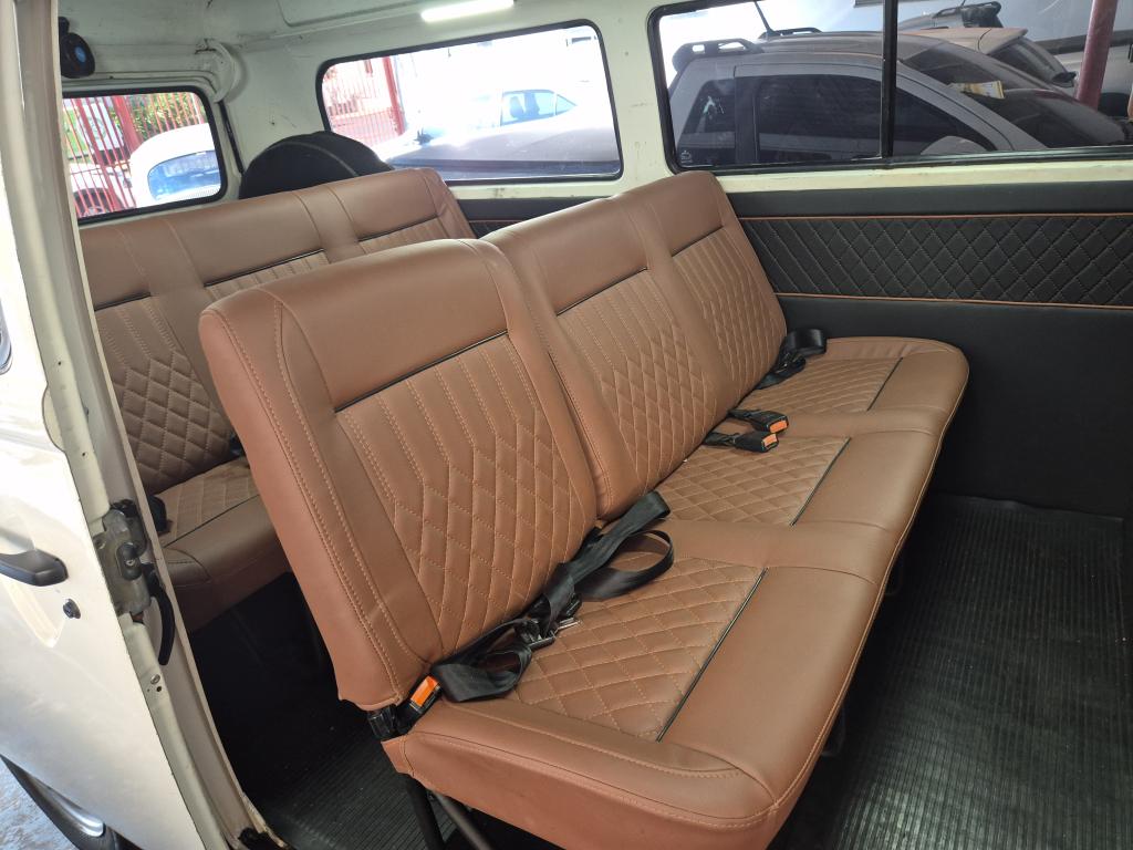 VOLKSWAGEN Kombi - Foto