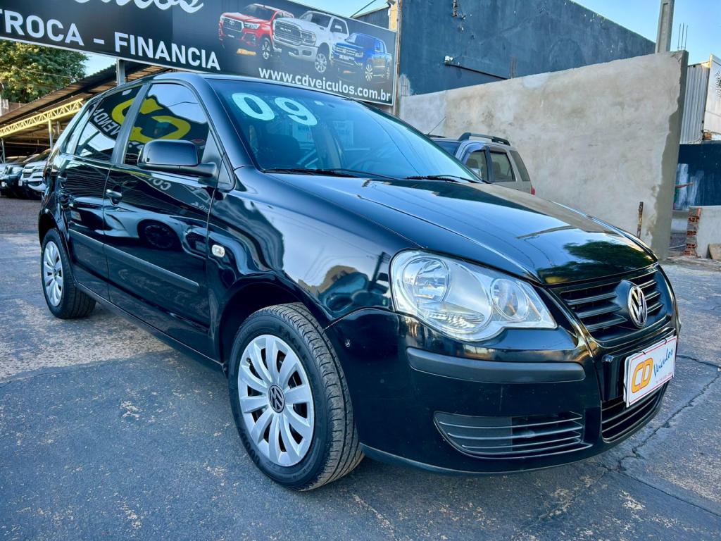 VOLKSWAGEN Polo Hatch - Foto