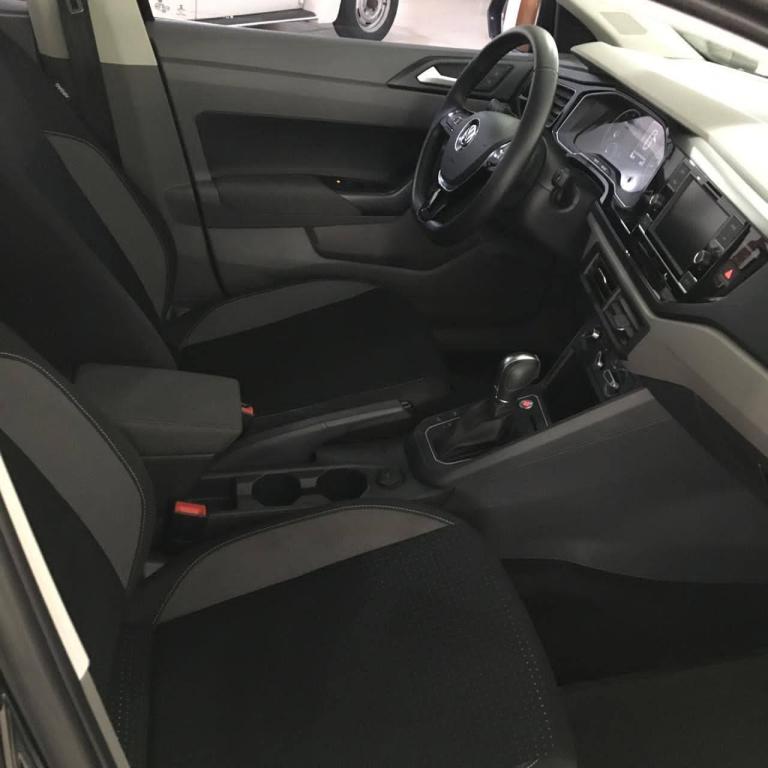 VOLKSWAGEN Polo Hatch - Foto