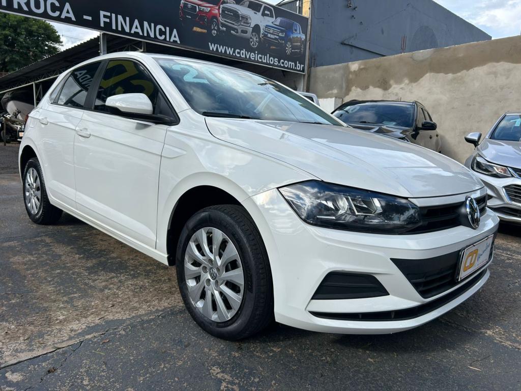 VOLKSWAGEN Polo Hatch - Foto