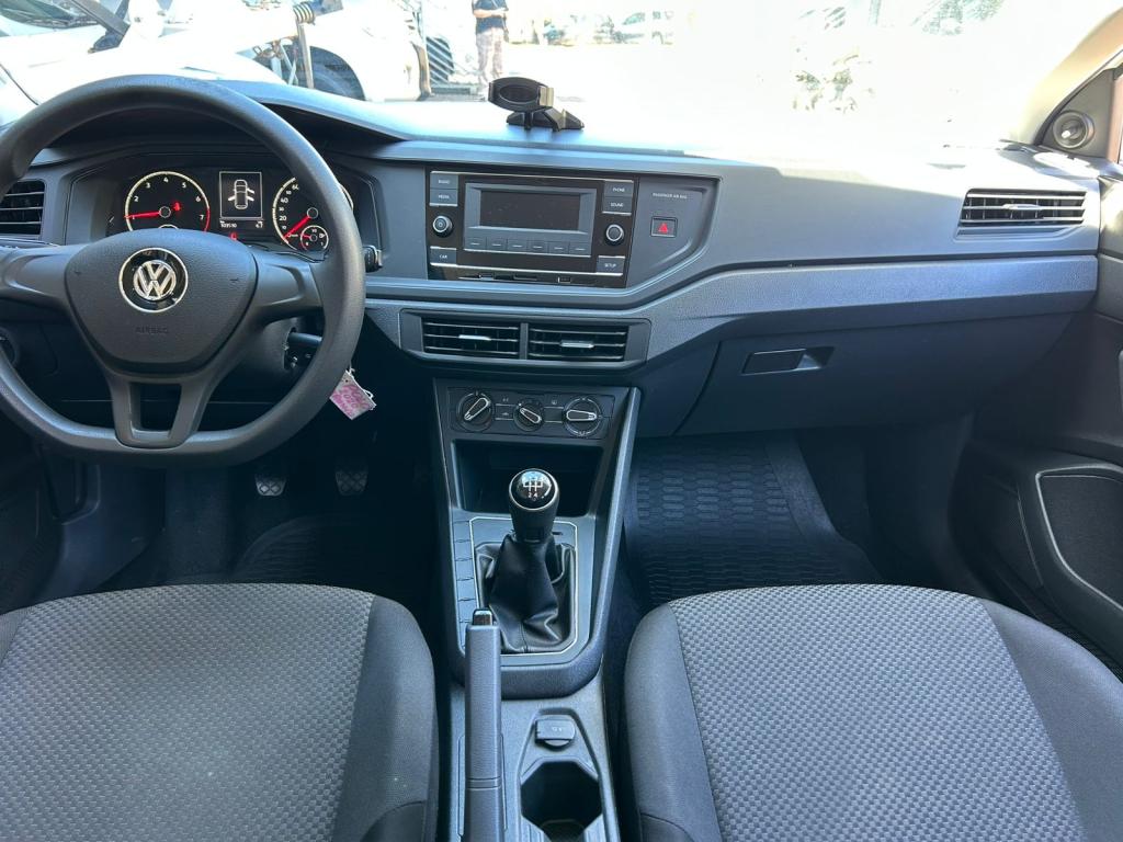 VOLKSWAGEN Polo Hatch - Foto
