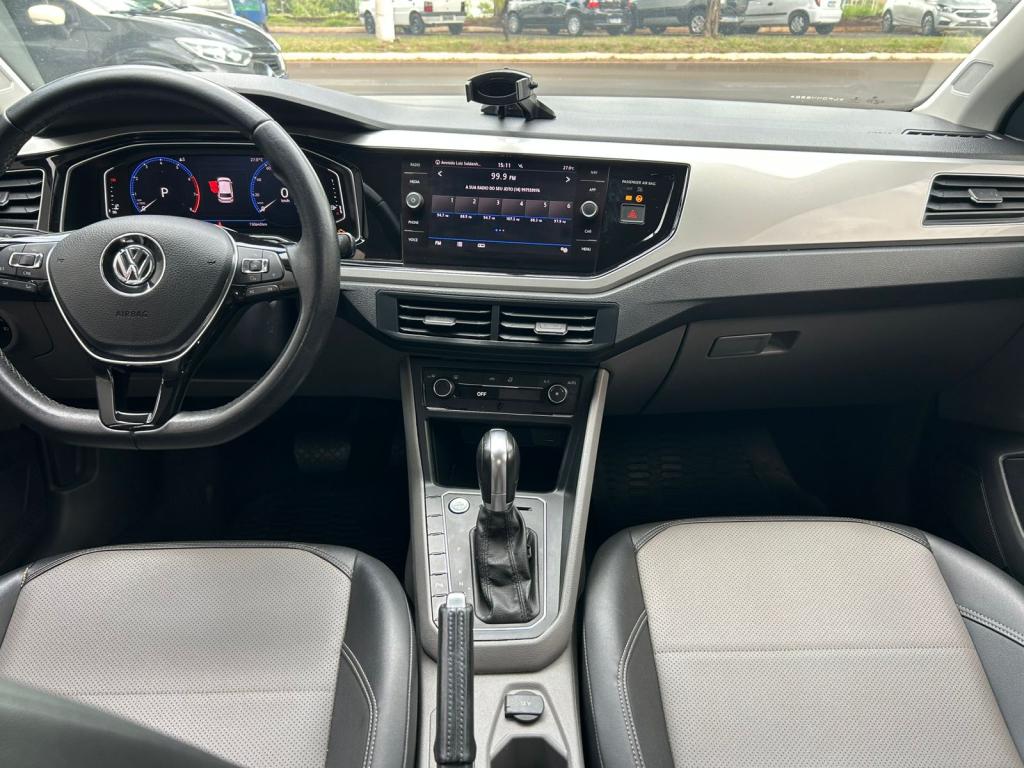 VOLKSWAGEN Polo Hatch - Foto