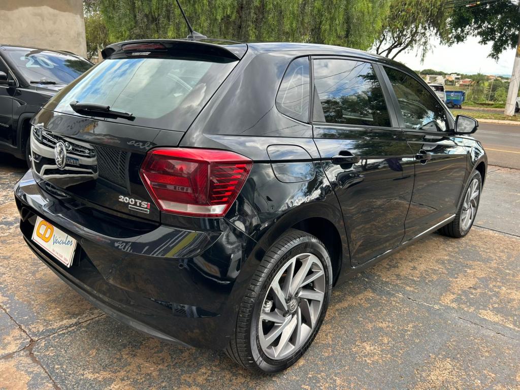 VOLKSWAGEN Polo Hatch - Foto