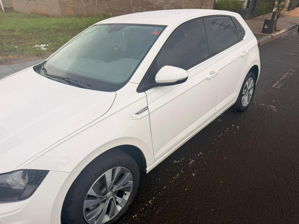 VOLKSWAGEN Polo Hatch - Foto