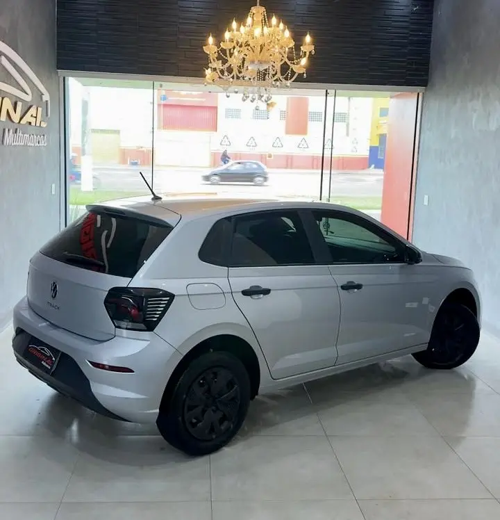 VOLKSWAGEN Polo Hatch - Foto