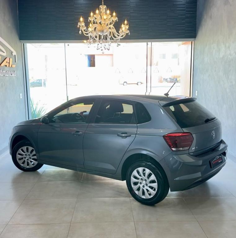 VOLKSWAGEN Polo Hatch - Foto