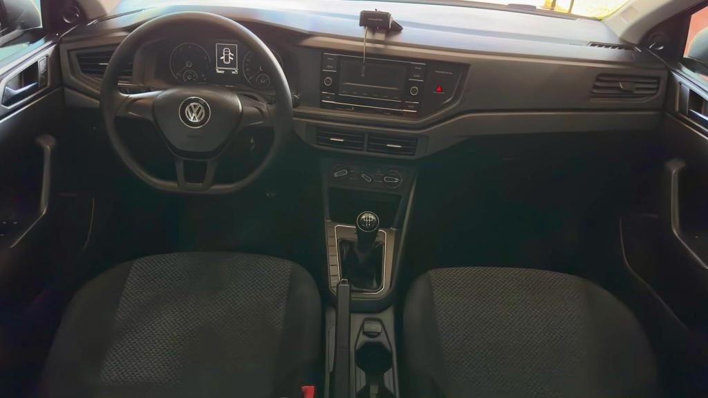VOLKSWAGEN Polo Hatch - Foto