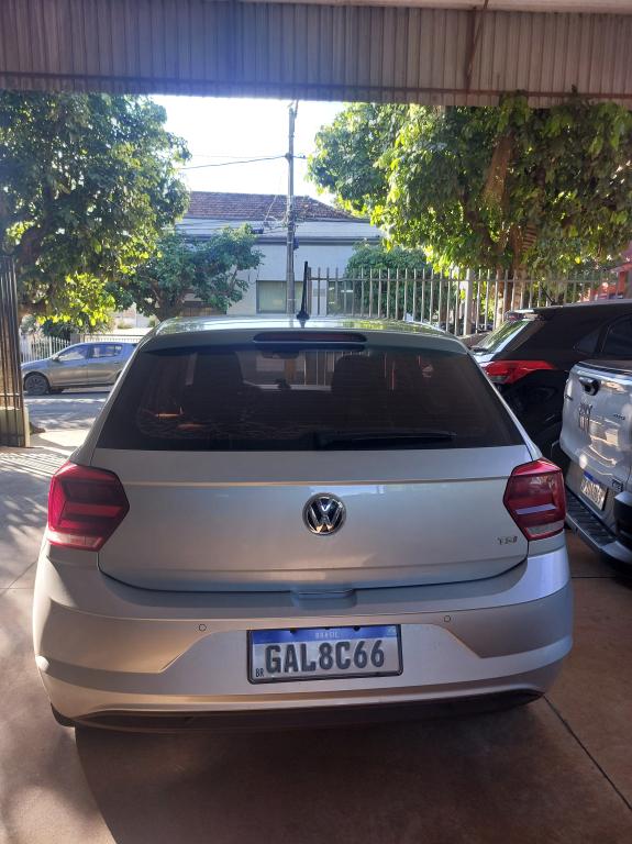 VOLKSWAGEN Polo Hatch - Foto