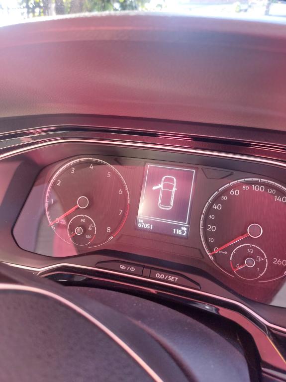 VOLKSWAGEN Polo Hatch - Foto