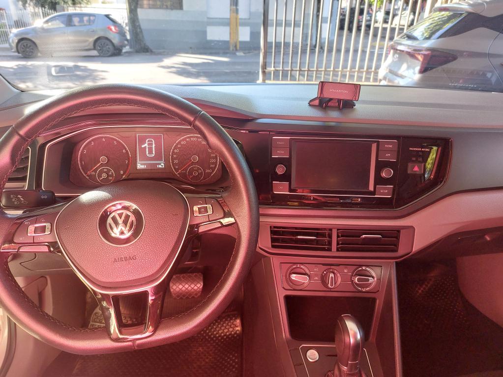 VOLKSWAGEN Polo Hatch - Foto