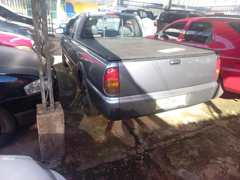 VOLKSWAGEN Saveiro - Foto