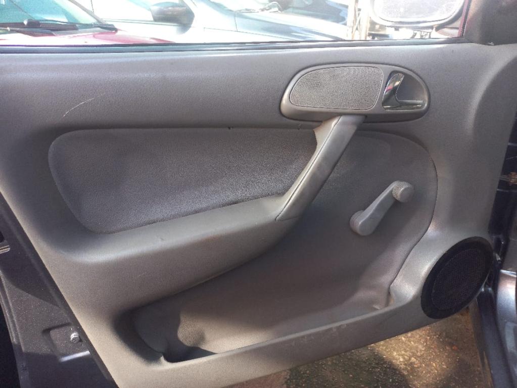 VOLKSWAGEN Saveiro - Foto