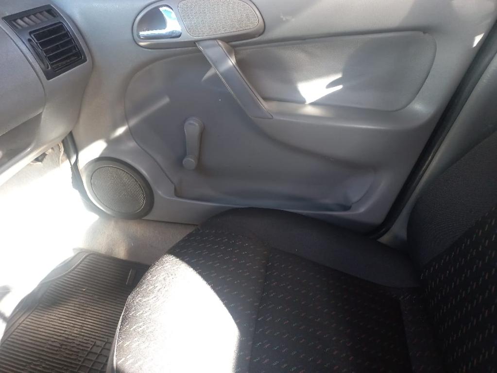 VOLKSWAGEN Saveiro - Foto