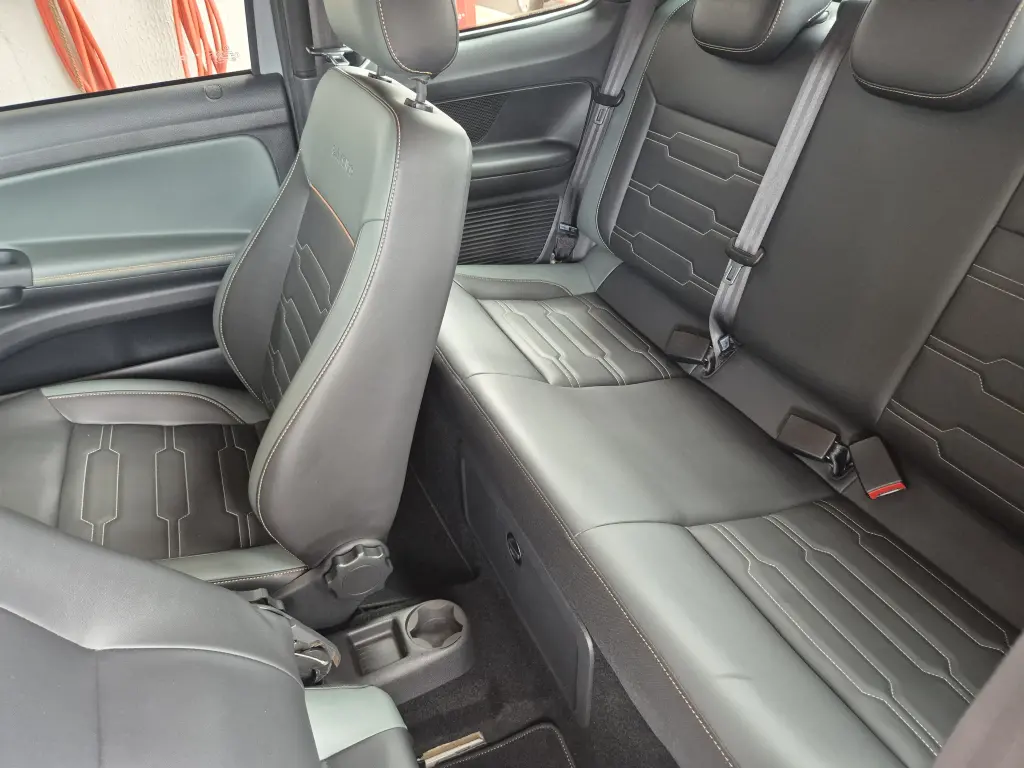 VOLKSWAGEN Saveiro - Foto