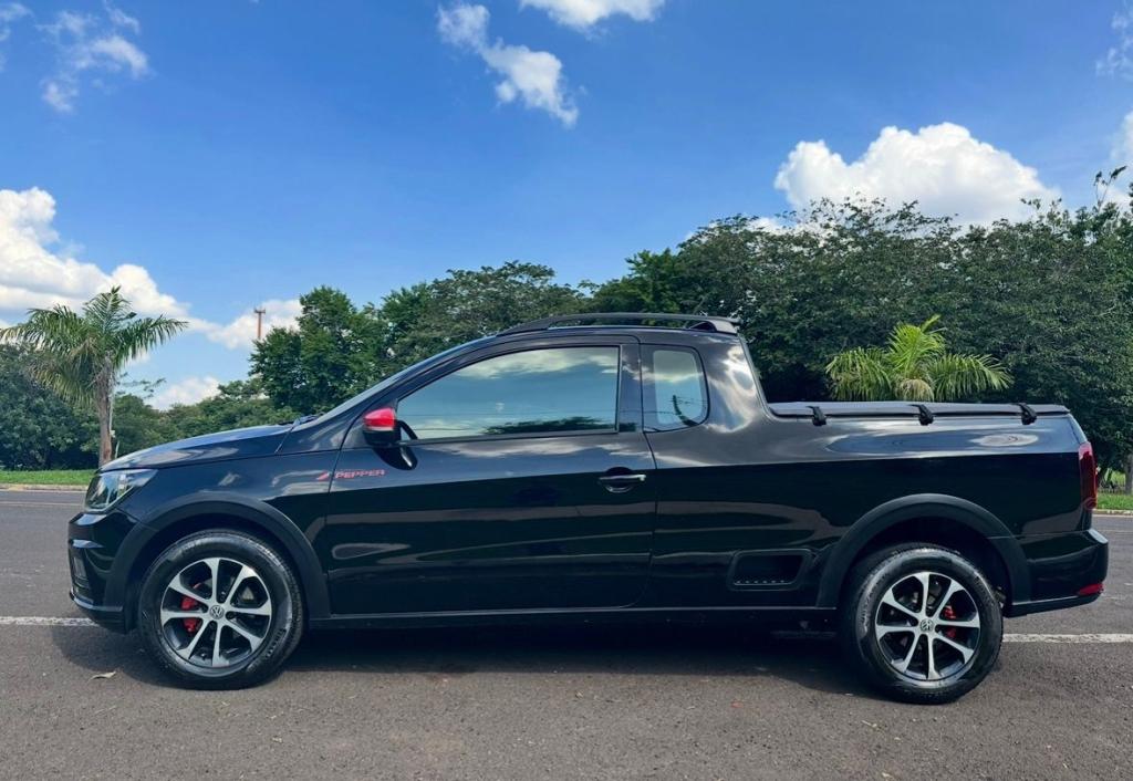 VOLKSWAGEN Saveiro - Foto