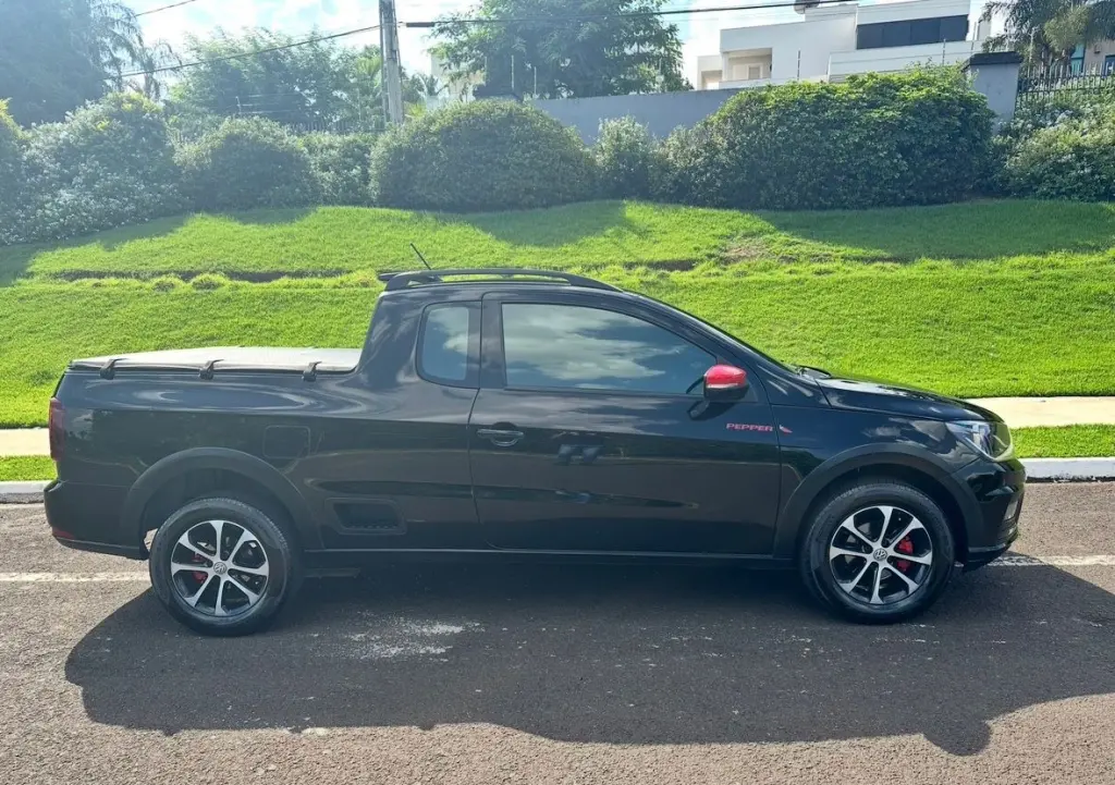 VOLKSWAGEN Saveiro - Foto