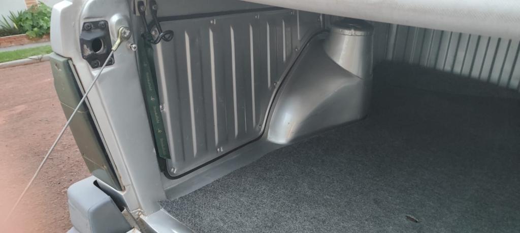 VOLKSWAGEN Saveiro - Foto