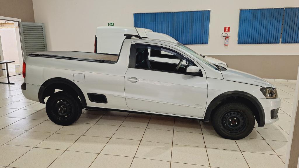 VOLKSWAGEN Saveiro - Foto