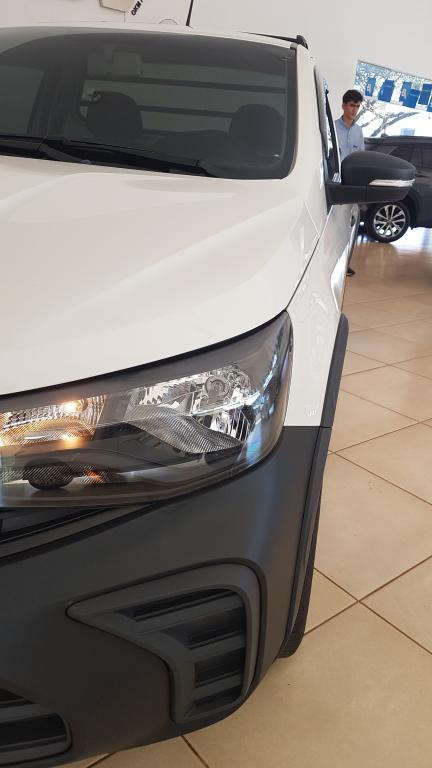 VOLKSWAGEN Saveiro - Foto
