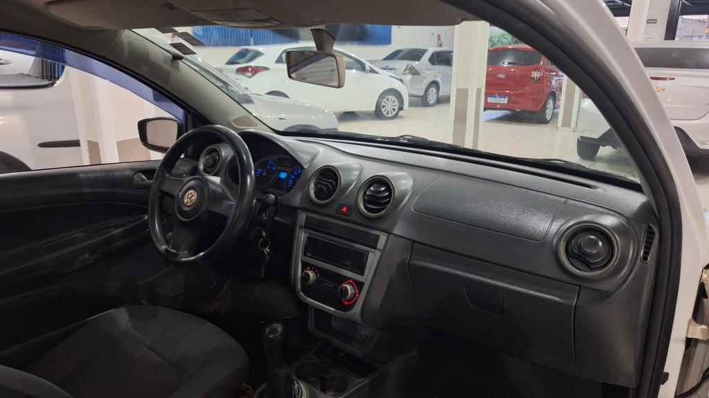 VOLKSWAGEN Saveiro - Foto