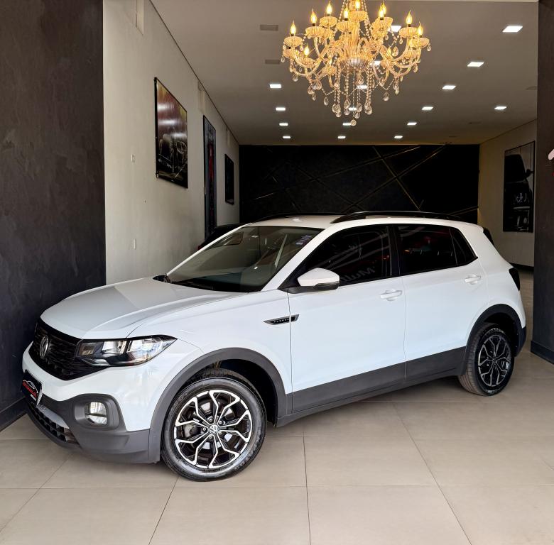 VOLKSWAGEN T-Cross - Foto