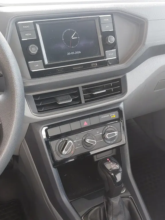 VOLKSWAGEN T-Cross - Foto