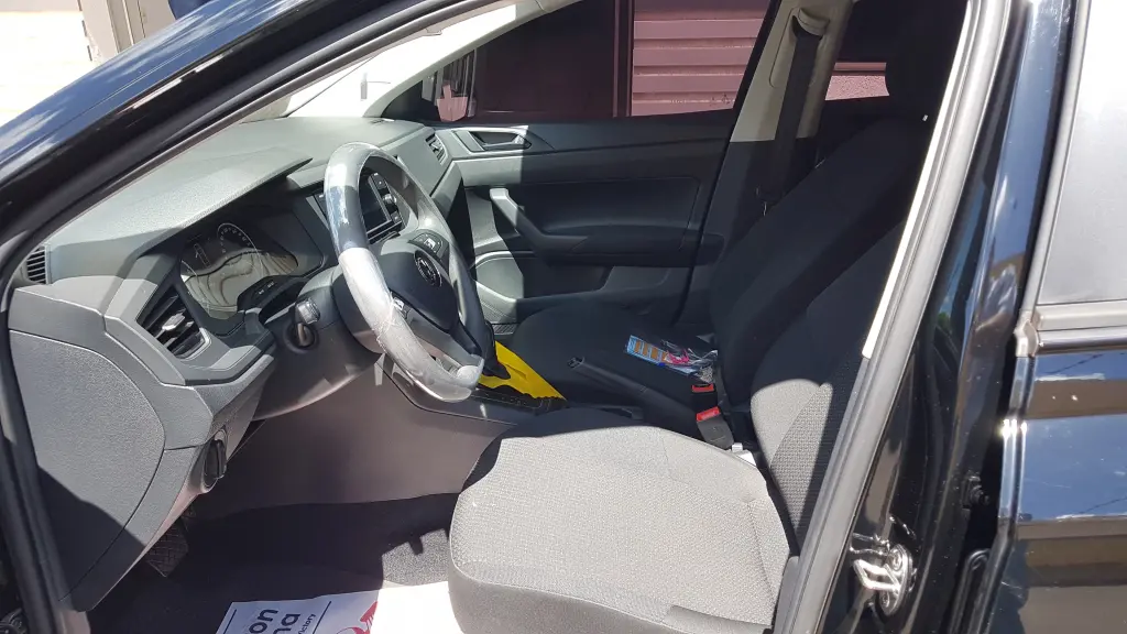 VOLKSWAGEN Virtus - Foto