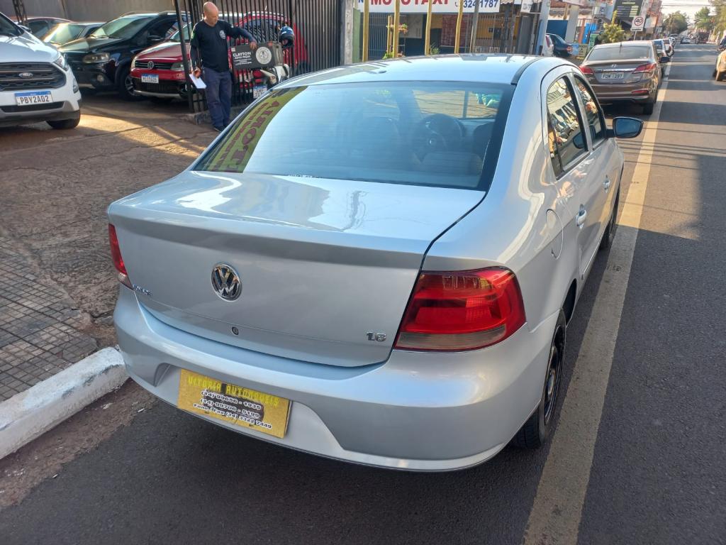 VOLKSWAGEN Voyage - Foto