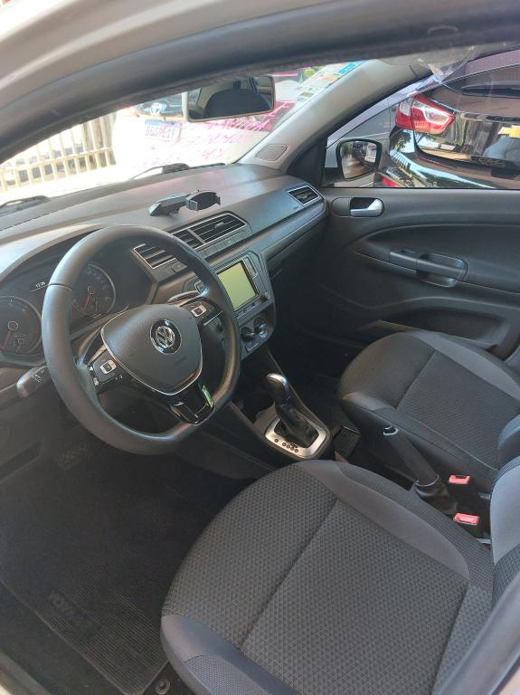 VOLKSWAGEN Voyage - Foto