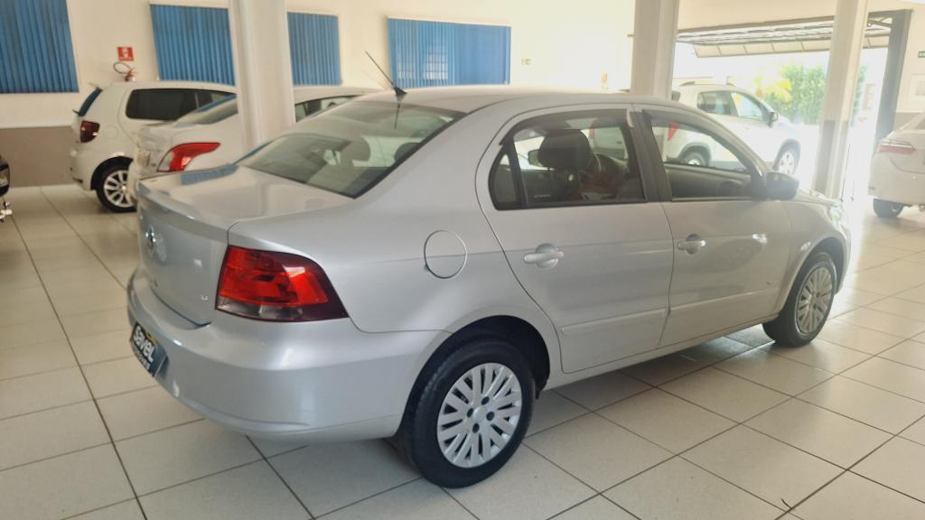 VOLKSWAGEN Voyage - Foto