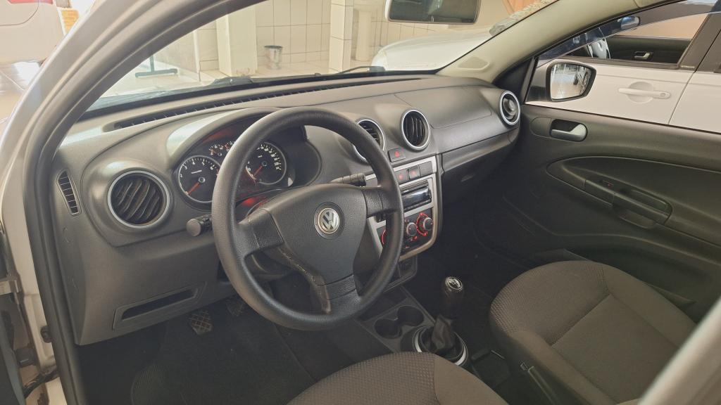 VOLKSWAGEN Voyage - Foto