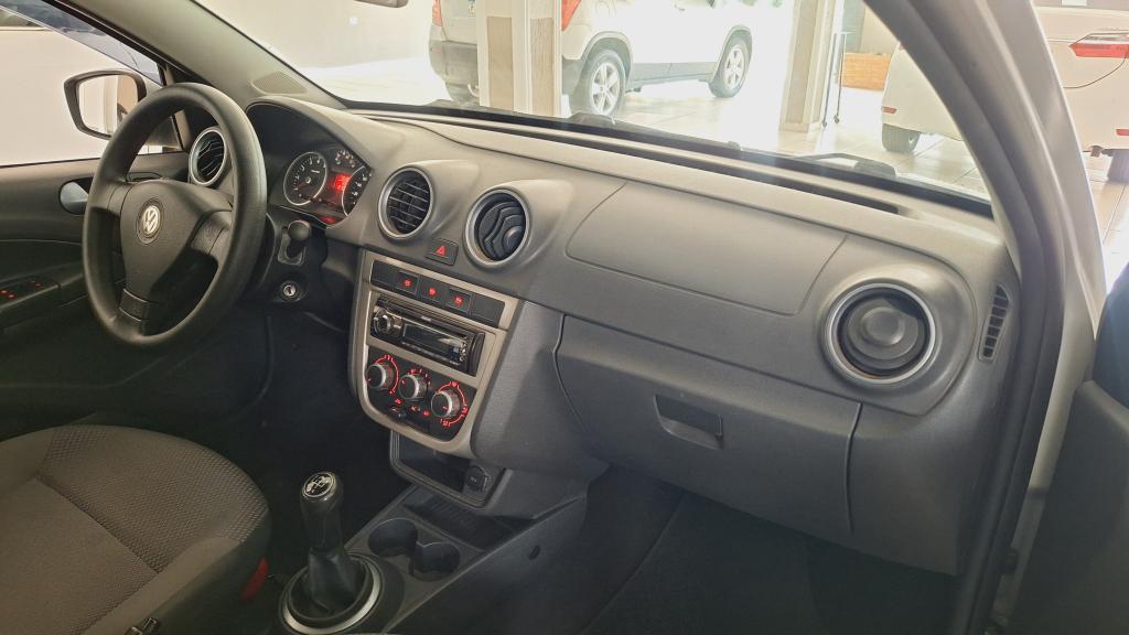 VOLKSWAGEN Voyage - Foto