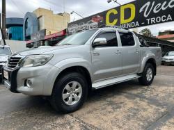 TOYOTA Hilux Caminhonete 3.0 4P 4X4 SRV TURBO DIESEL CABINE DUPLA AUTOMTICO