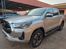 TOYOTA Hilux Caminhonete 2.8 16V SRX 4X4 TURBO DIESEL CABINE DUPLA AUTOMTICO