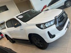 TOYOTA Hilux Caminhonete 2.8 16V 4P SR 4X4 DIESEL CABINE DUPLA AUTOM�TICO