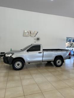 TOYOTA Hilux Caminhonete 2.8 4X4 DIESEL CABINE SIMPLES
