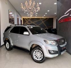 TOYOTA Hilux SW4 2.7 16V 4P SR FLEX AUTOM�TICO