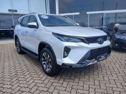 TOYOTA Hilux SW4 2.8 16V 4P SRX PLATINUM 4X4 7 LUGARES TURBO DIESEL AUTOMÁTICO